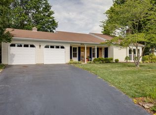 1634 Nathan Ln, Herndon, VA 20170