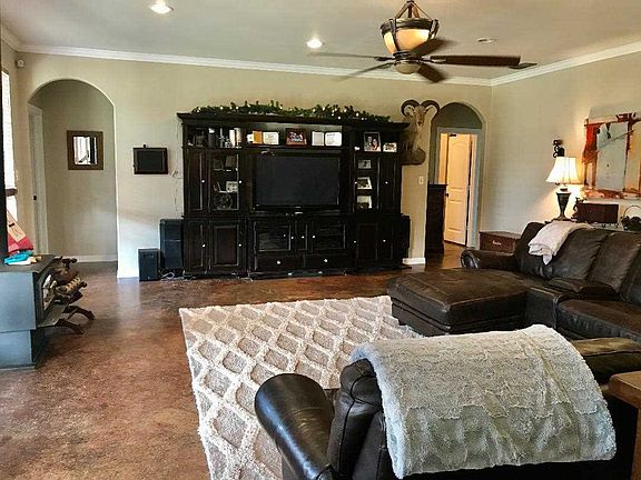 2nd image of 250 Deerfield Lake Cir