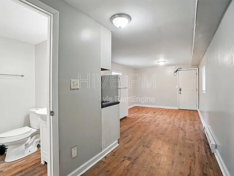 39 Wuest St #5 — Photo 11