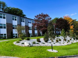 879 Bernon St APT 210, Woonsocket, RI 02895