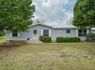 1007 Spring Flower Dr, Krum, TX 76249