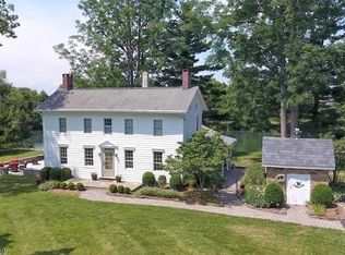 105 Lilac Dr, Annandale, NJ 08801