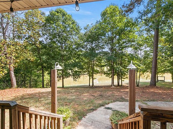 5th image of 18669 Possum Ridge Rd