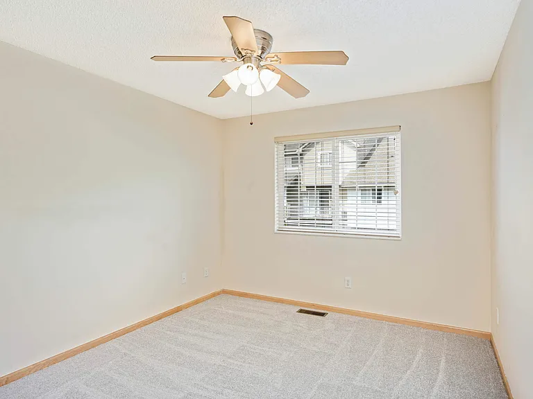 4820 Underwood Ln N #D — Photo 18