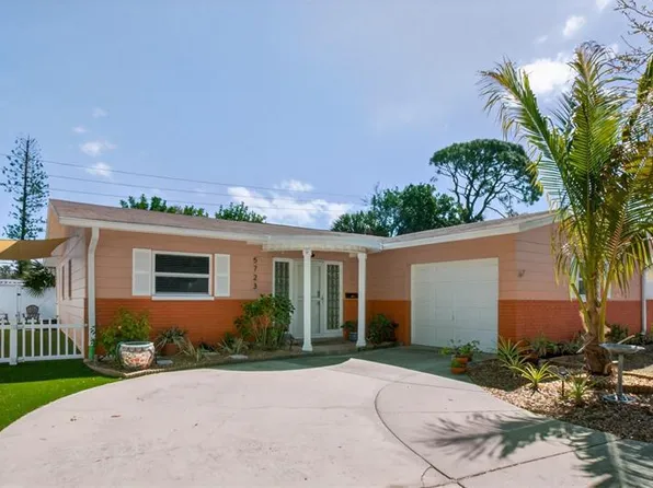 5723 1st St NE, Saint Petersburg, FL 33703
