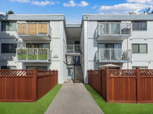 7220 Lindsay Rd #104, Richmond, BC V7C 3M6