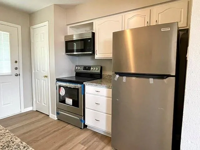 1914 Larrabee St #3 — Photo 7
