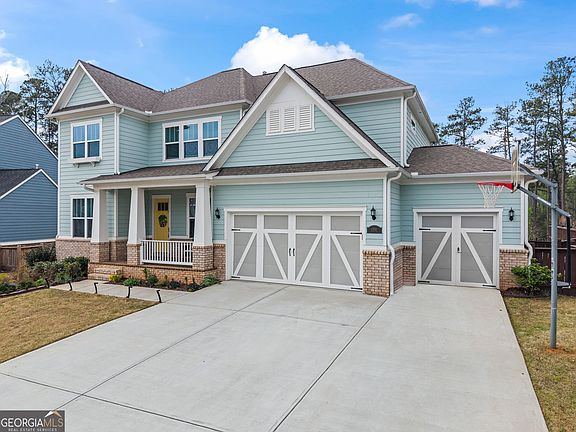 2nd image of 1391 Crestwind Rd NW