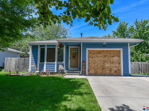 1555 SW 32nd St, Lincoln, NE 68522