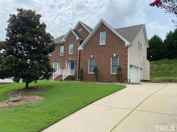 744 Highwater Pl, Fuquay Varina, NC 27526