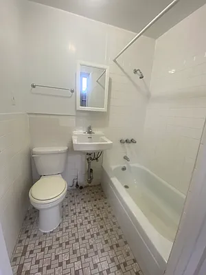 Rented by Peter R. Hungerford, LREB | media 17