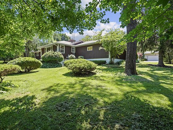 2nd image of N2472 Fisk DRIVE