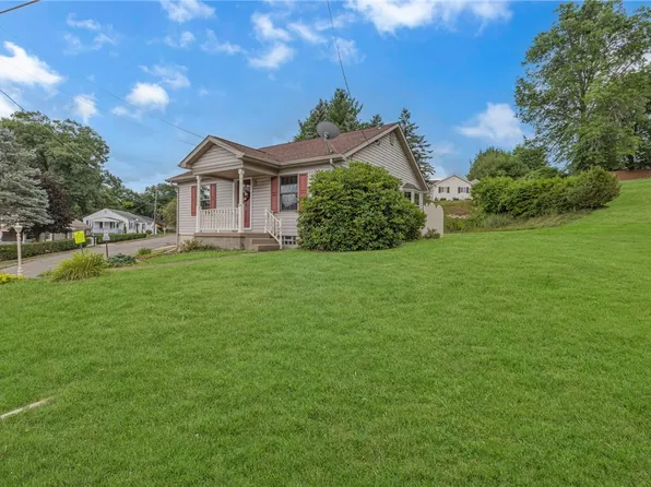 1601 Ross Hill Rd, Beaver Falls, PA 15010