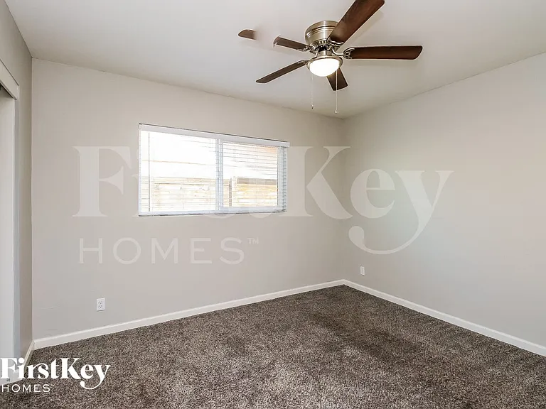 715 W Dublin St — Photo 11