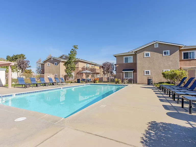 Knollwood Meadows Apartments — Photo 10