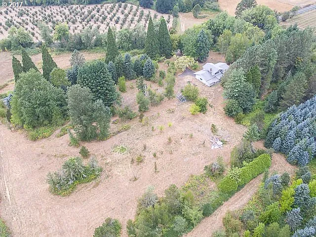 11800 SW Grabhorn Rd photo 1