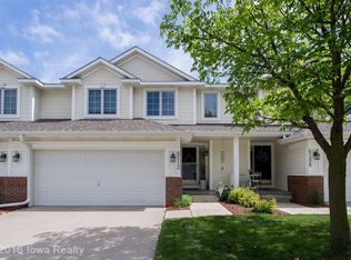 6512 Barton Ct, Johnston, IA 50131