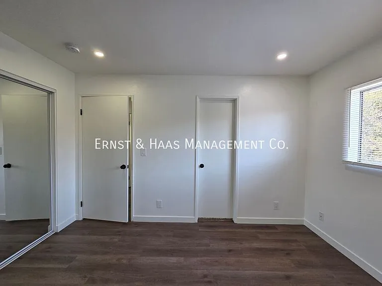 6673 Hammond Ave #G — Photo 12