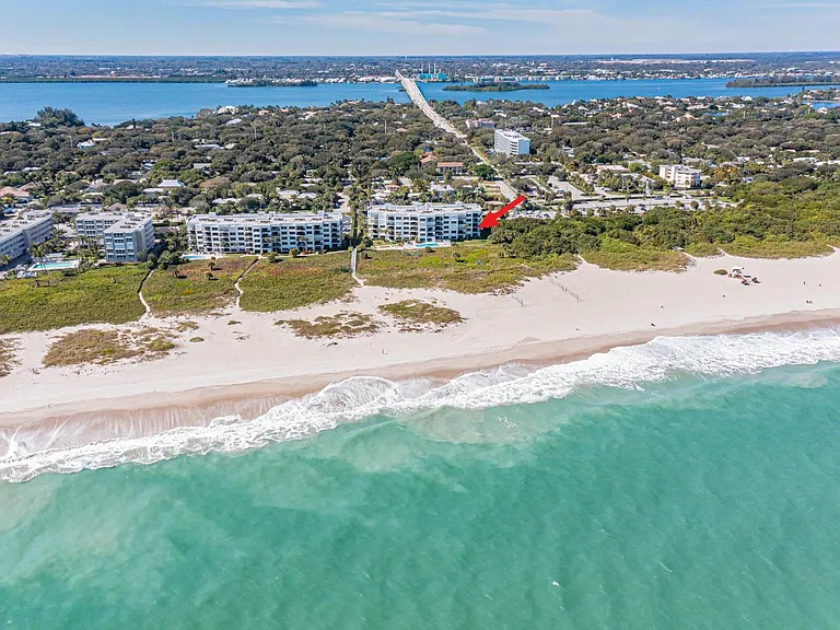 1700 Ocean Dr #201 — Photo 4
