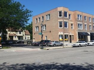 1932 Maple Ave APT A2, Evanston, IL 60201