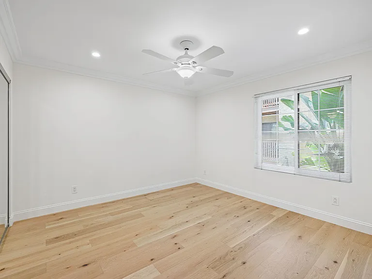 12023 Alta Carmel Ct #244 — Photo 10