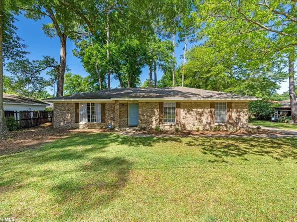 123 Bethel Forest Dr N, Saraland, AL 36571
