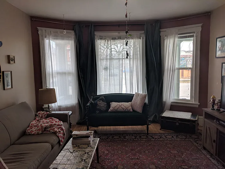 1225 Jenifer St #1 — Photo 2