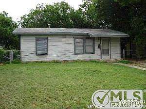 1st image of 4915 Clark Ave