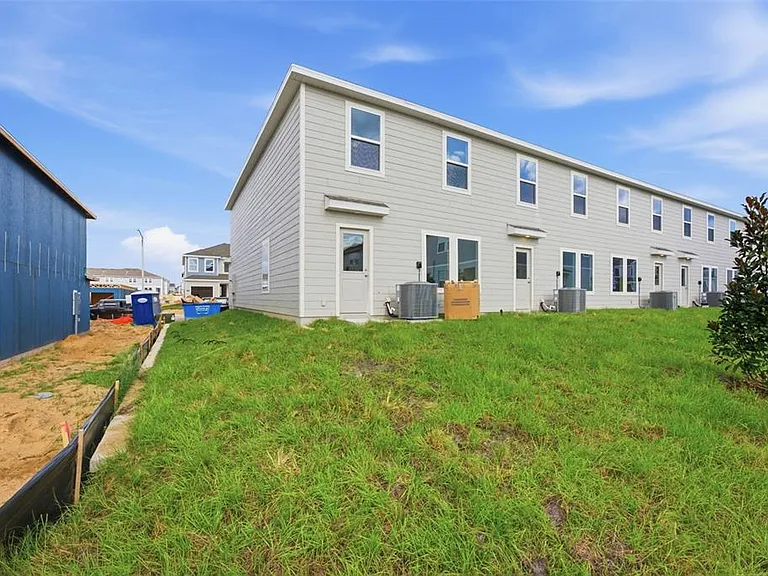 1557 Plank Pl — Photo 3
