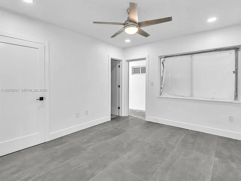 11900 N Bayshore Dr #104 — Photo 23