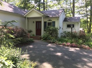37 Fairlawn Dr, Hewitt, NJ 07421
