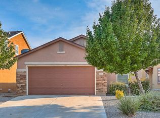 916 Waterfall Dr NE, Rio Rancho, NM 87144