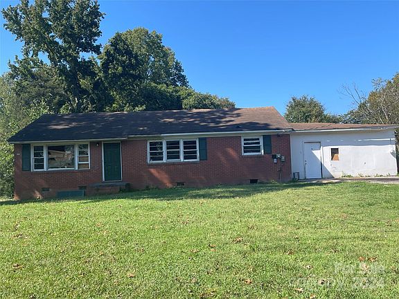 2nd image of 1936 Lynwood Dr