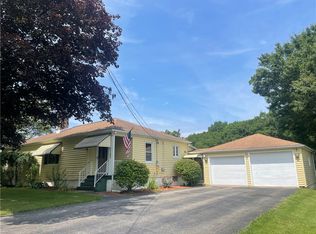 1105 Willowbrook Rd, New Castle, PA 16101