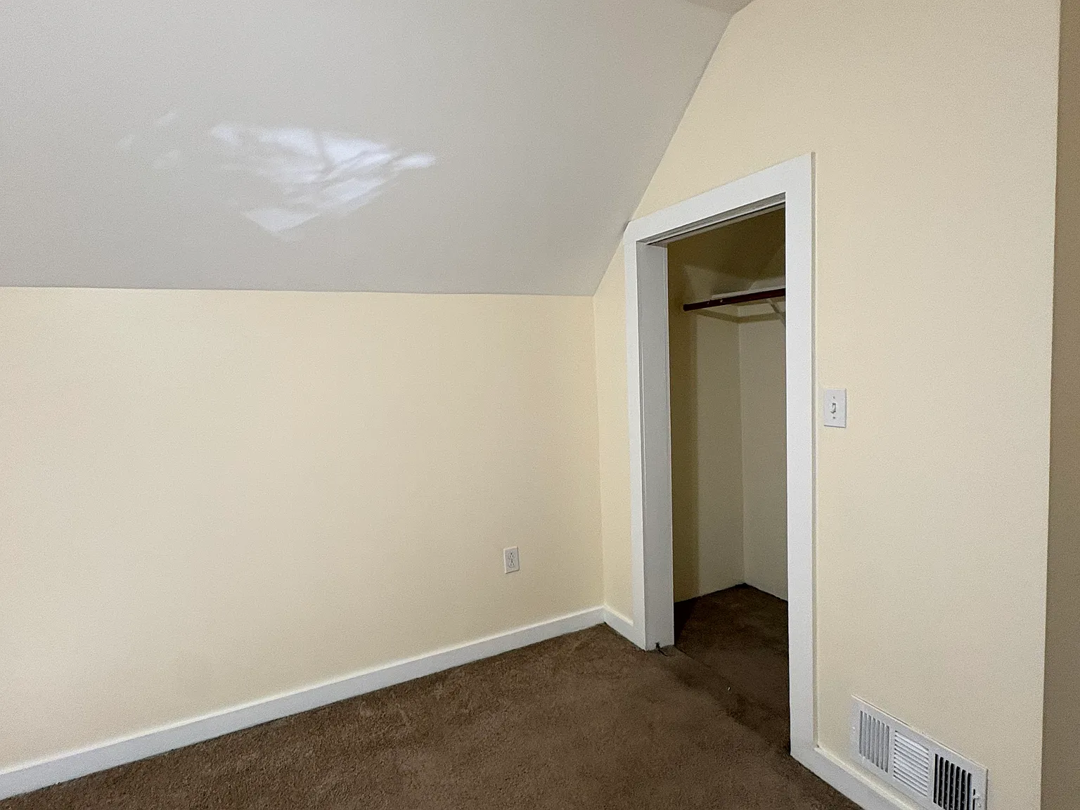 2 bed, 950 sqft, $2,600 — Photo 4