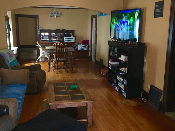 2nd image of 908 S 16th St