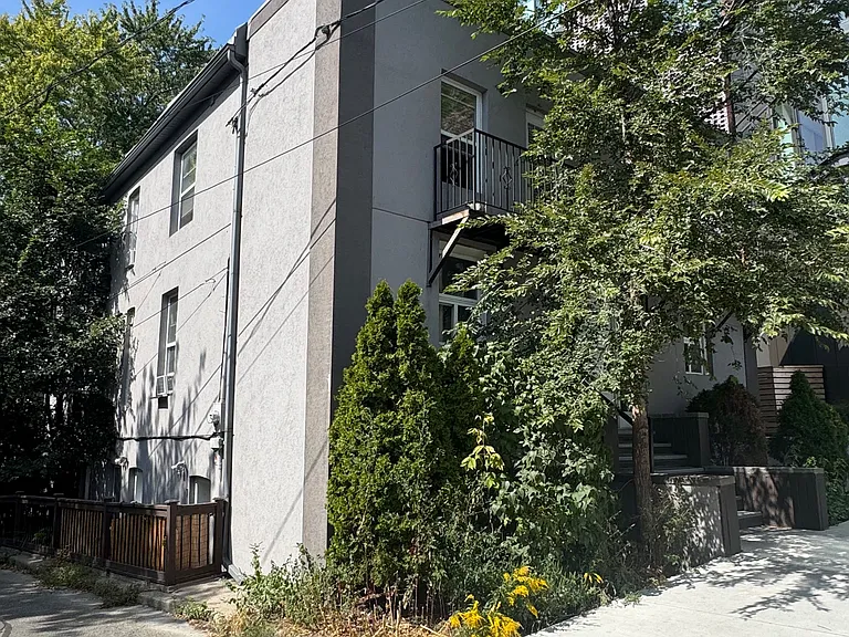 22 Brad St #6 — Photo 2