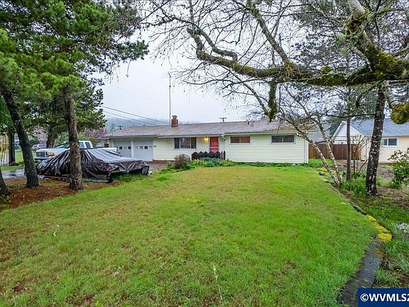 2nd image of 1117 NW Oak Ave