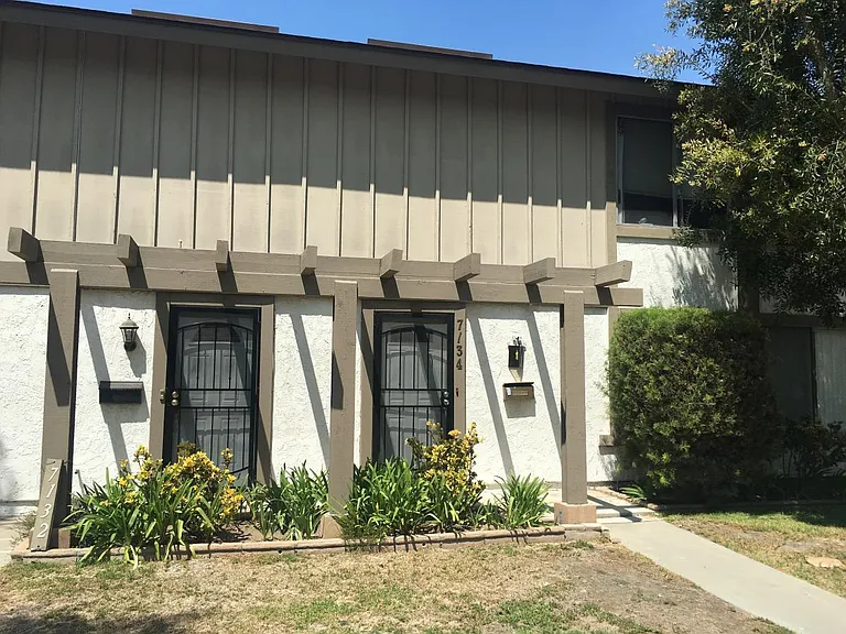 7134 Custer Way — Photo 1