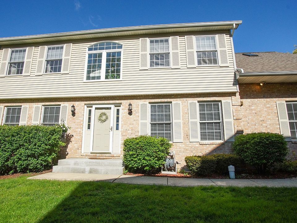 1st image of 1362 Laurel Oaks Dr