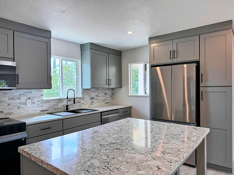 10582 Suzanne Ct — Photo 8