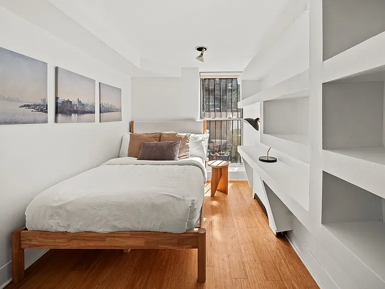 456 W 49th St #1 — Photo 20