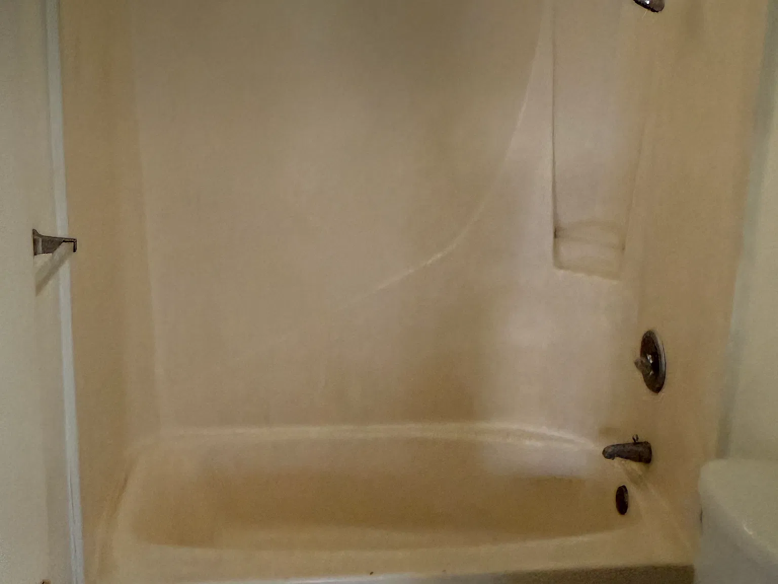 2 bed, 650 sqft, $900 — Photo 1