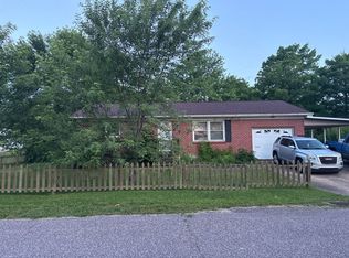 237 Jackson St, Sullivan, MO 63080