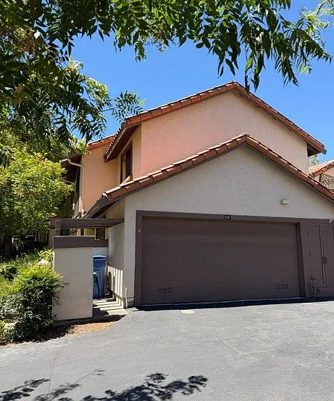 640 Preakness Dr — Photo 2
