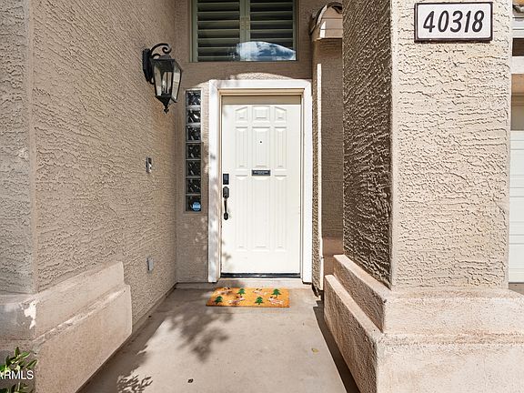 4th image of 40318 W HAYDEN Drive