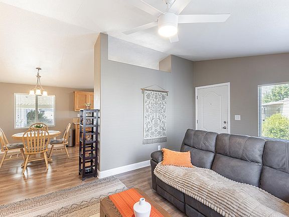 2nd image of 20 Oakwood Drive