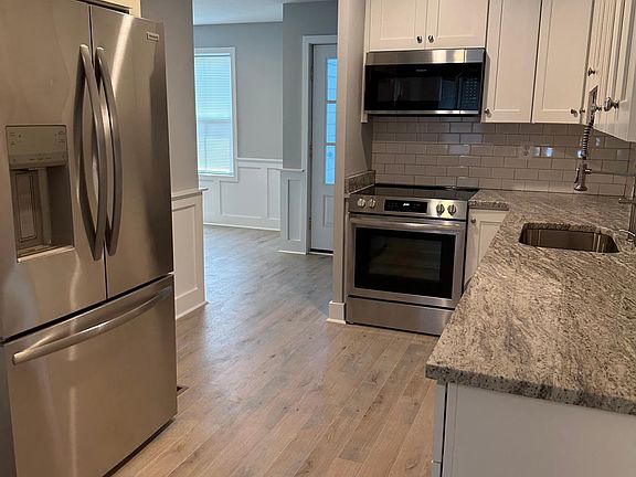 3rd image of 1805B Parkside Dr