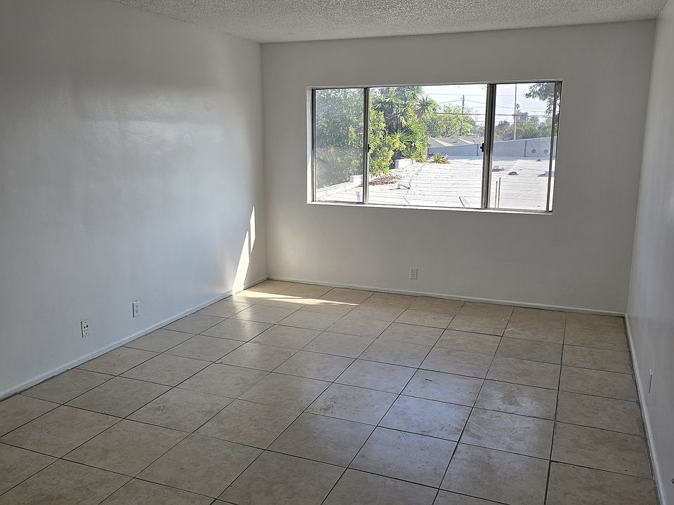 1st image of 9915 Avalon Blvd APT 4