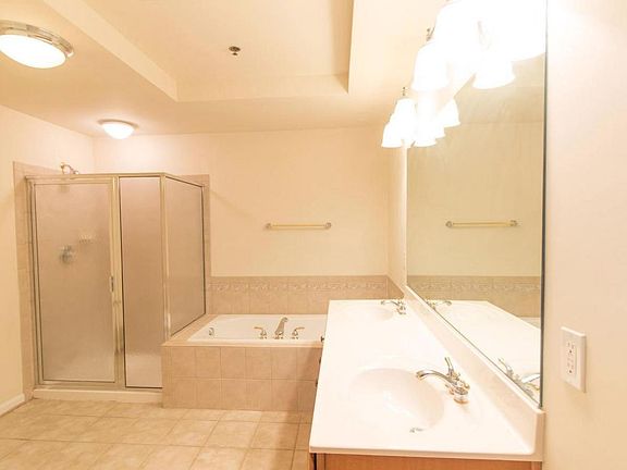 5th image of 7139 Mason Grove Ct #17